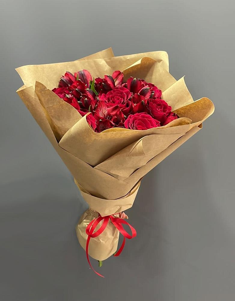 Букет цветов из: Альстромерии и Розы в Заволжске