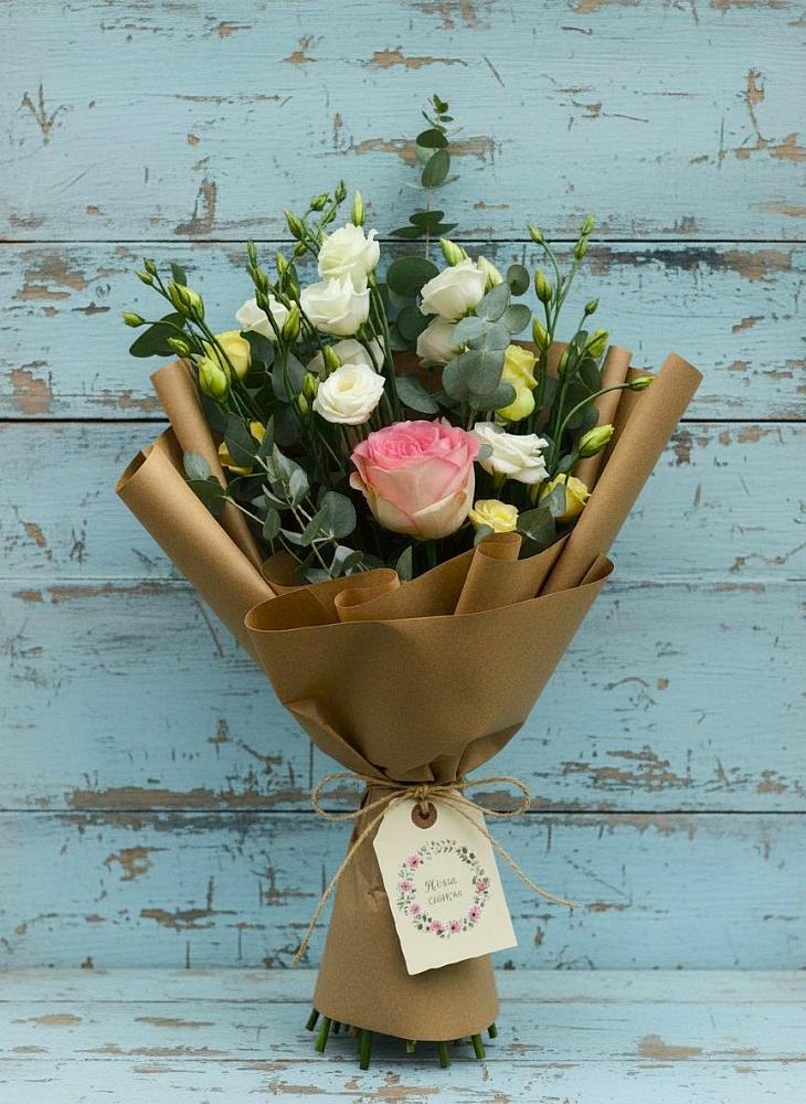 Букет цветов из: Розы и Лизиантусы в Заволжске