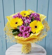 Букет цветов из:  Хризантемы и Герберы в Заволжске