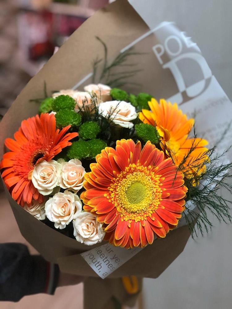 Букет цветов из: Герберы, Хризантемы и Розы в Заволжске
